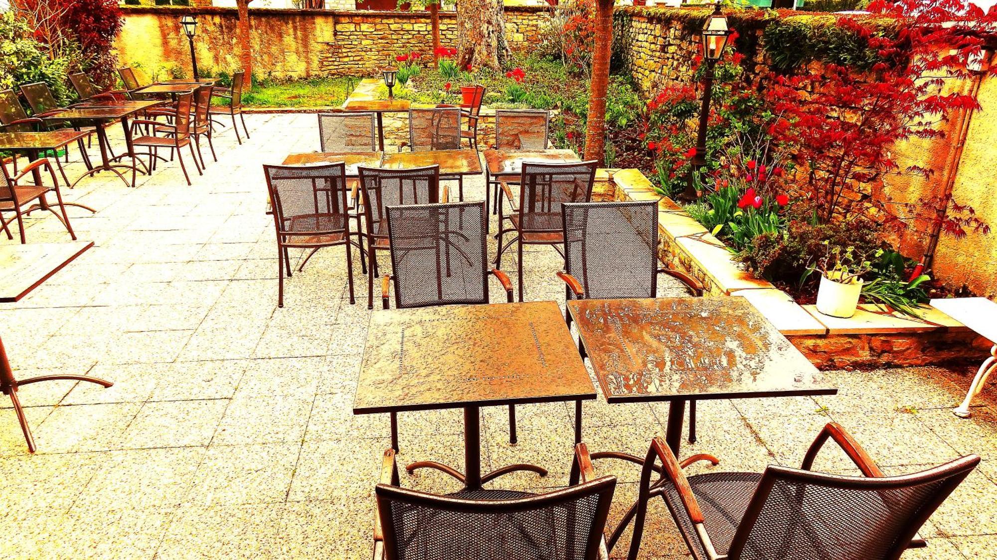 Logis Hotel Calisola Besancon - Soiree Etape Chalezeule Ngoại thất bức ảnh