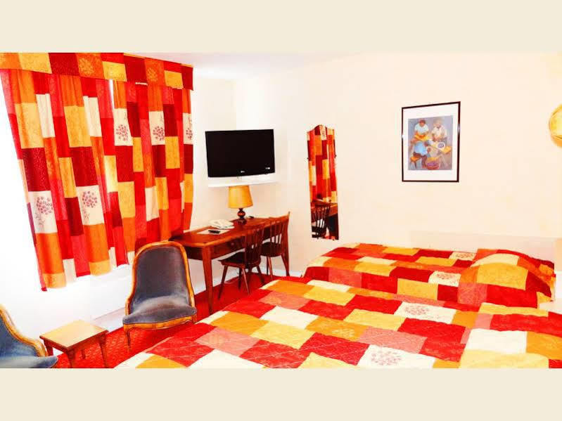 Logis Hotel Calisola Besancon - Soiree Etape Chalezeule Ngoại thất bức ảnh