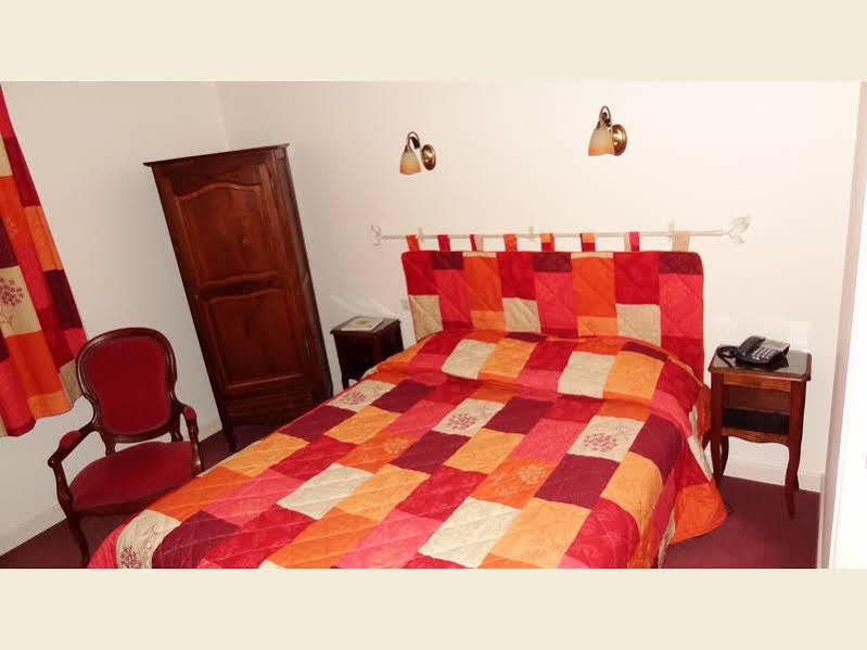 Logis Hotel Calisola Besancon - Soiree Etape Chalezeule Ngoại thất bức ảnh
