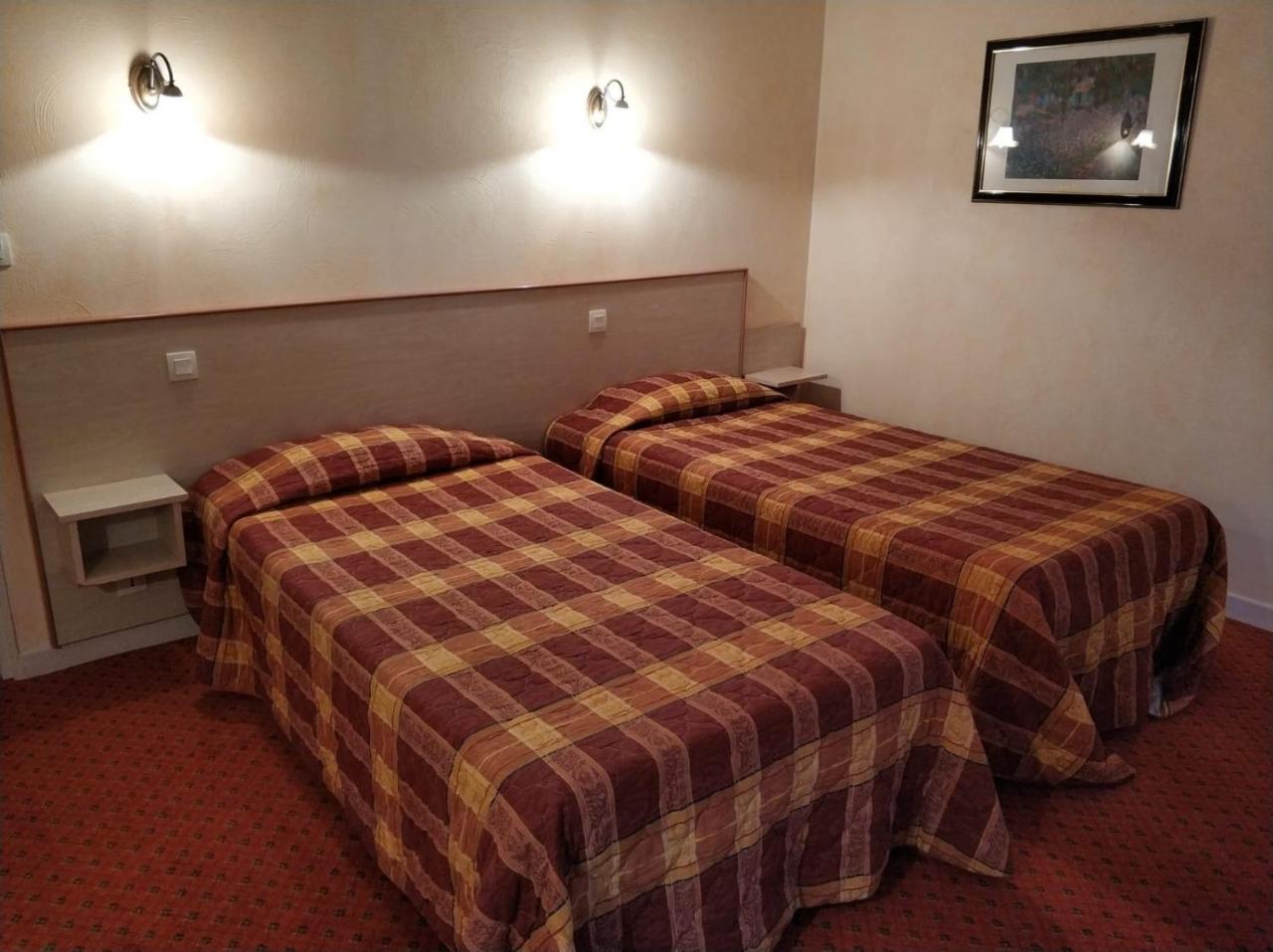 Logis Hotel Calisola Besancon - Soiree Etape Chalezeule Ngoại thất bức ảnh